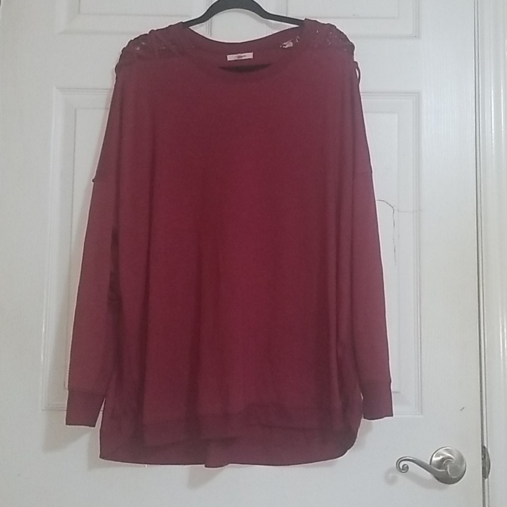 Lightweight sweater